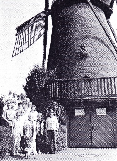Gemischter Chor an der Windmühle