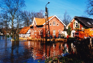 Überschwemmung an der Mühle