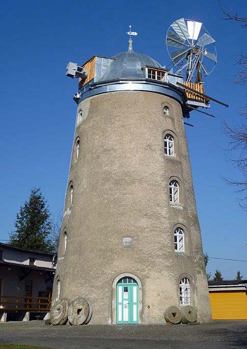 die vierstöckige Mühle in Sachsen ohne Flügel